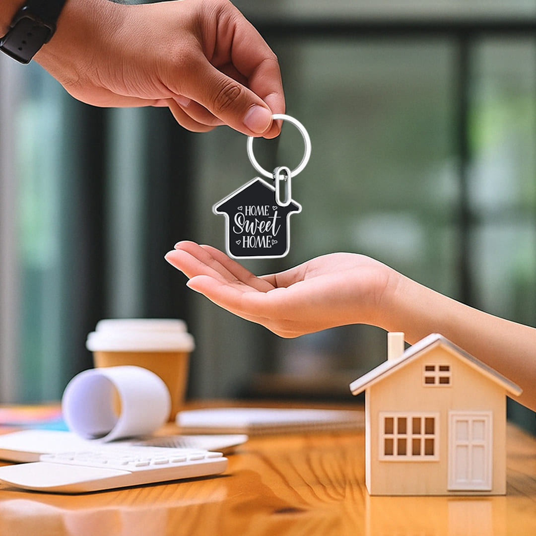 Elegant Black Home Keychain - Perfect for Gifting